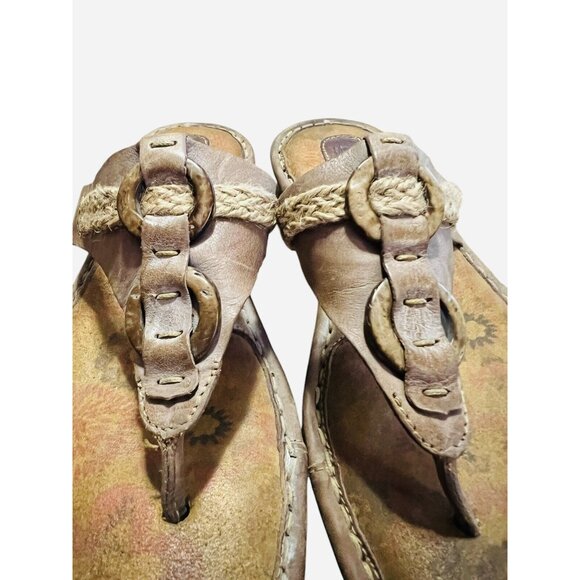 Born Sandals Womens 7 Brown Comfort‎ Slip On Thong Flip Flops Floral - Picture 3 of 7